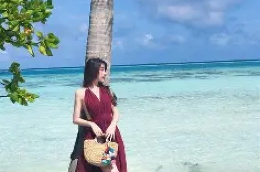 鹿晗被曝出轨！醉酒和女网红躺床上私密照片泄露关晓彤遭牵连